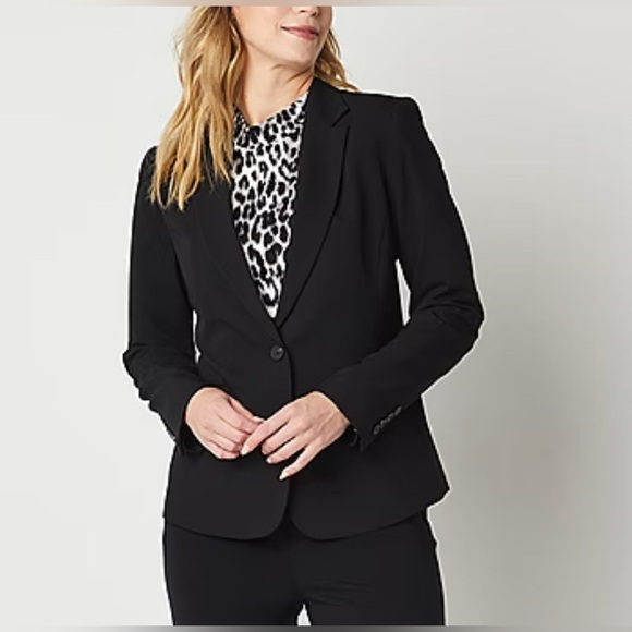Liz Claiborne Classic Petite Black Blazer.    Size-8 Petite - Picture 1 of 5